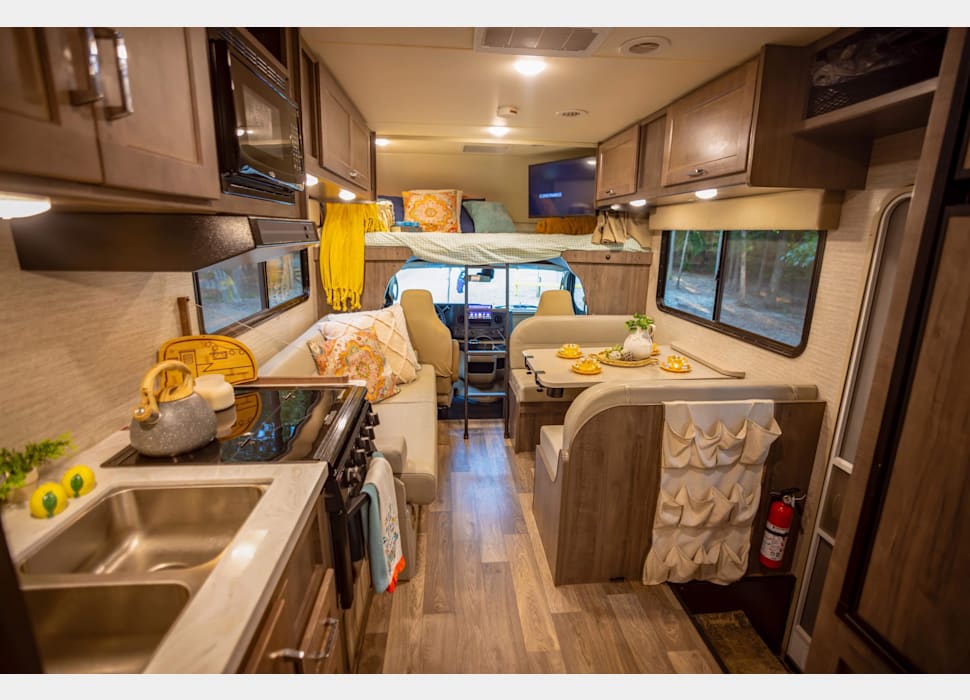 Class C Motor Home rentals in Dunkirk